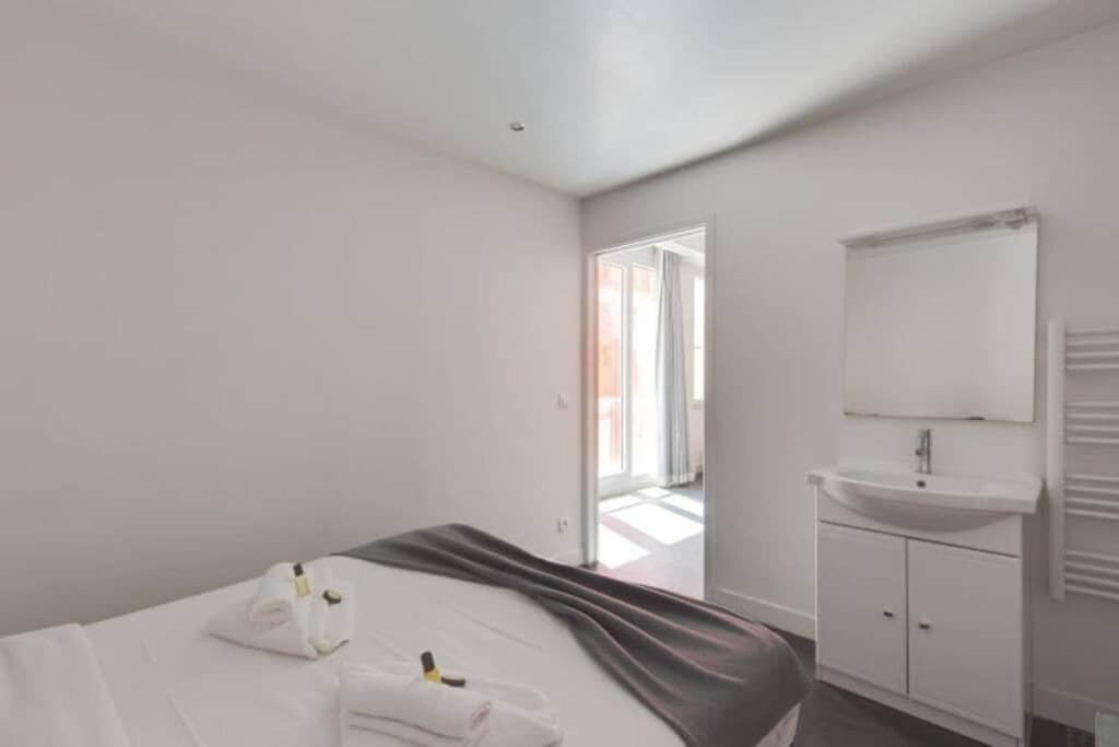Appartement Cosy Pres Du Marais Paris Exterior photo